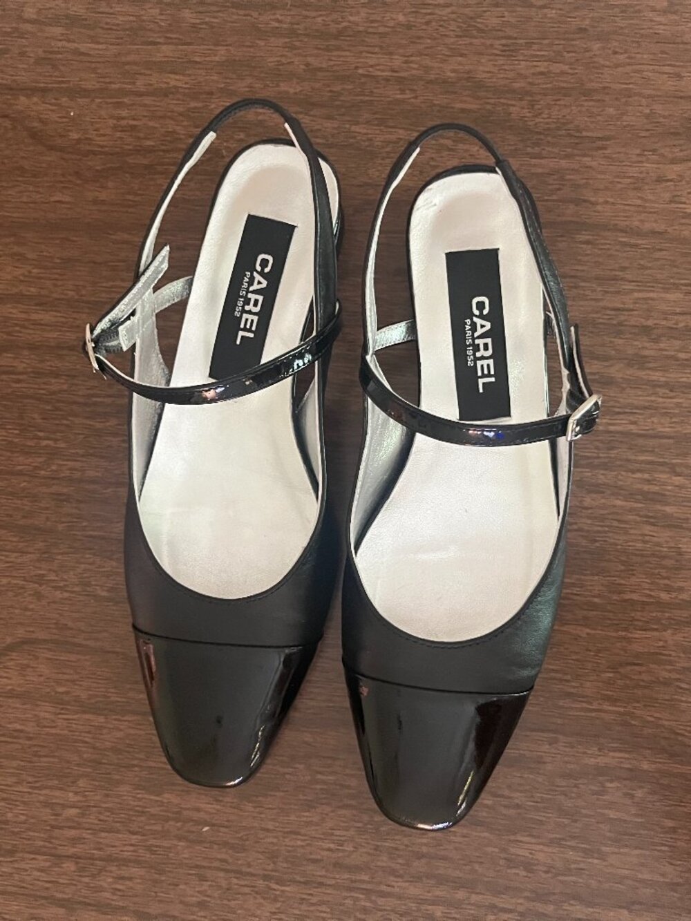 Women's Carel Paris Oceano ​black slingbacks (size 36)